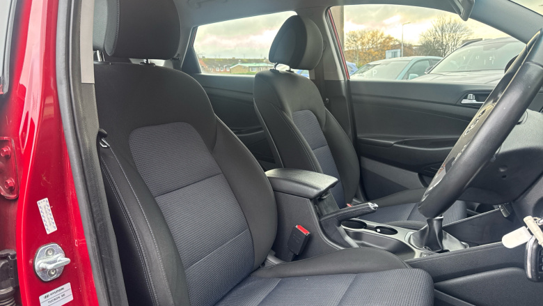 Hyundai Tucson 1.6 GDi Blue Drive SE Nav 5dr 2WD Petrol Estate